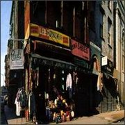 Beastie Boys - Paul's Boutique (Capitol Records CDP7917432, 1990)