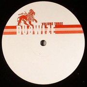 Roughcut - Haul And Pull Up / Lion Dub (Dubwize DUBWIZE003, 2006) :   