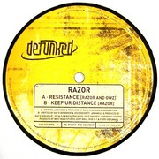 Razor & GWZ - Resistance / Keep Ur Distance (Defunked DFUNKD006, 2001) :   